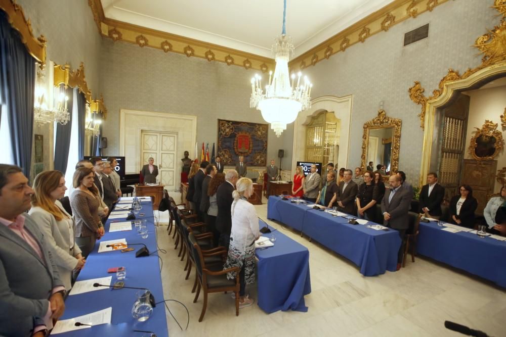 Minuto de silencio por las víctimas de la violencia machista.