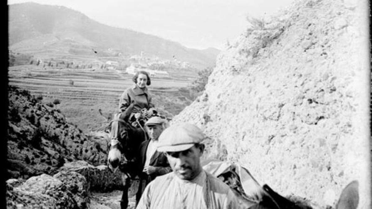 Imatge del 1920 de la Col·lecció Duran, amb Borredà de fons