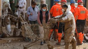 Trabajos en Catarroja, días después de la dana.