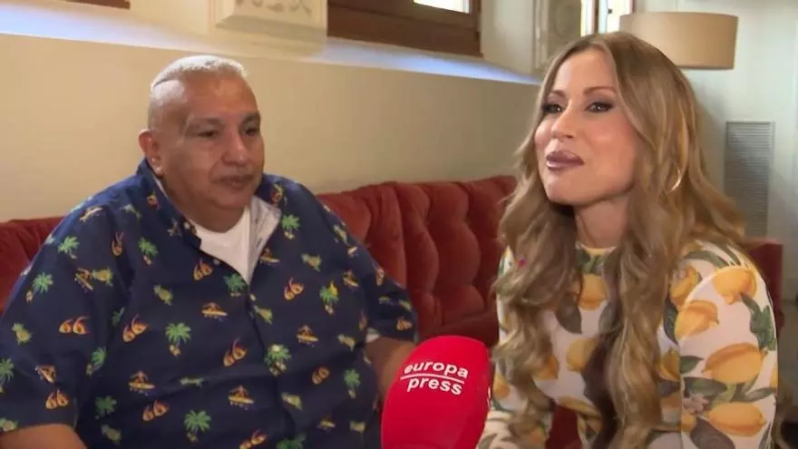 La ilicitana Verónica Romero y King África explican cómo surgió su colaboración en 'Agua pa'l calor'