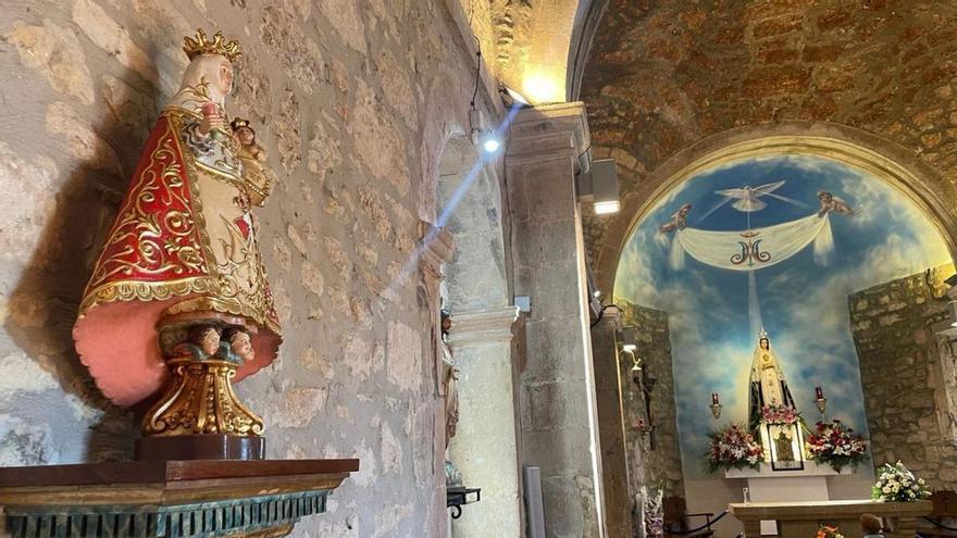 La ermita de La Luz añade una Virgen de Covadonga a su colección de tallas religiosas