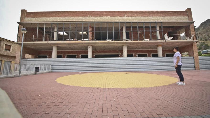 Las obras del Centro Cívico de La Aparecida se abandonaron hace siete años.