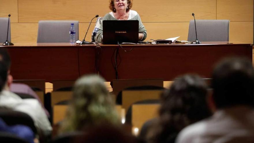 Charla de la docente Marta Sofía López sobre el lesbianismo