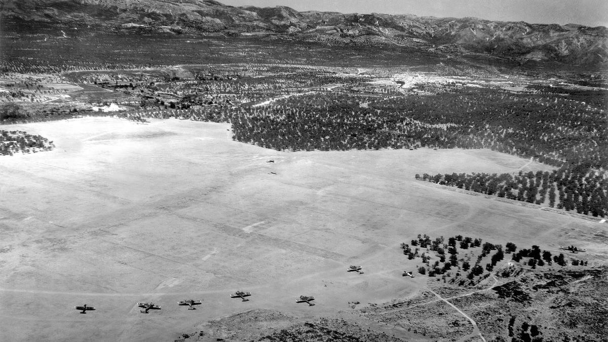 Aviones de la Legión Cóndor en el aeródromo de La Sénia.