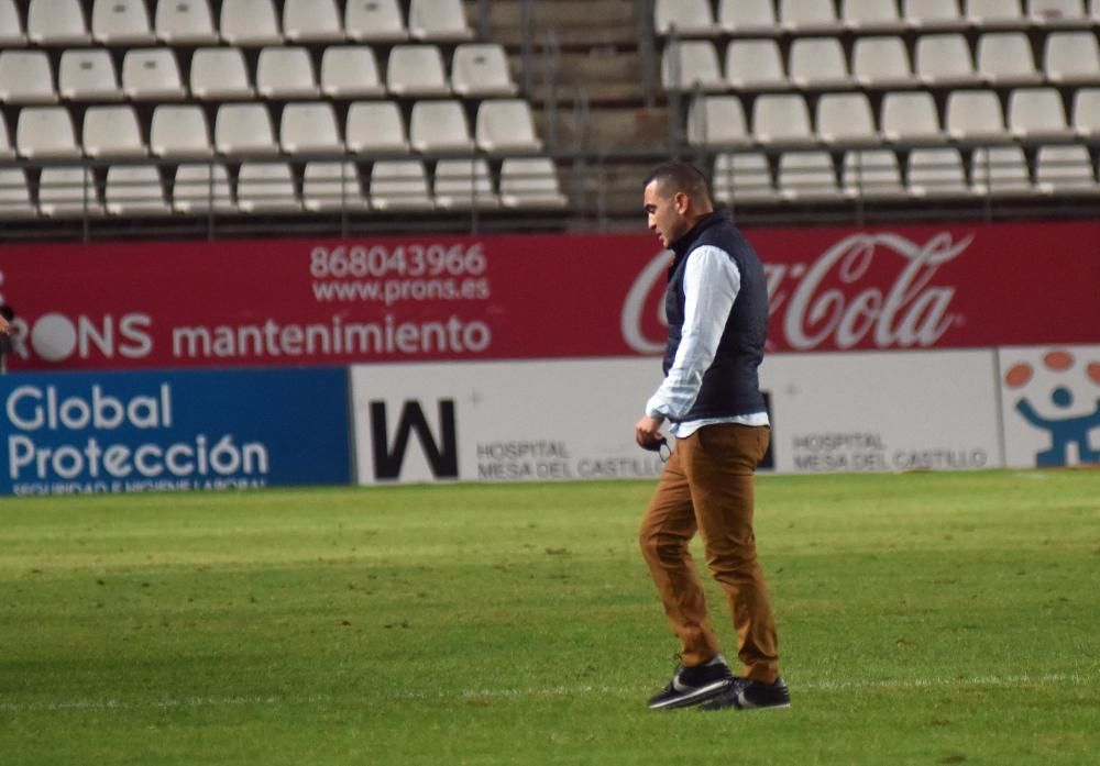 El Real Murcia se confía y pierde ante el Granada B (1-2)