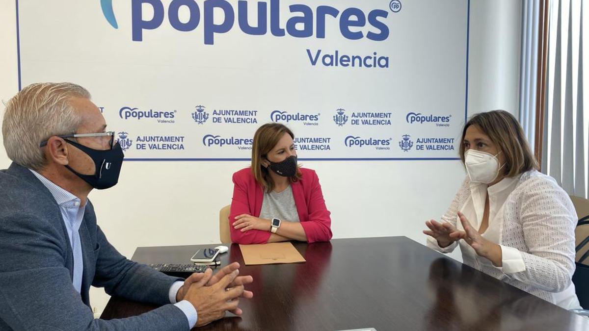 El PP se impacienta por la ausencia de noticias sobre la convocatoria