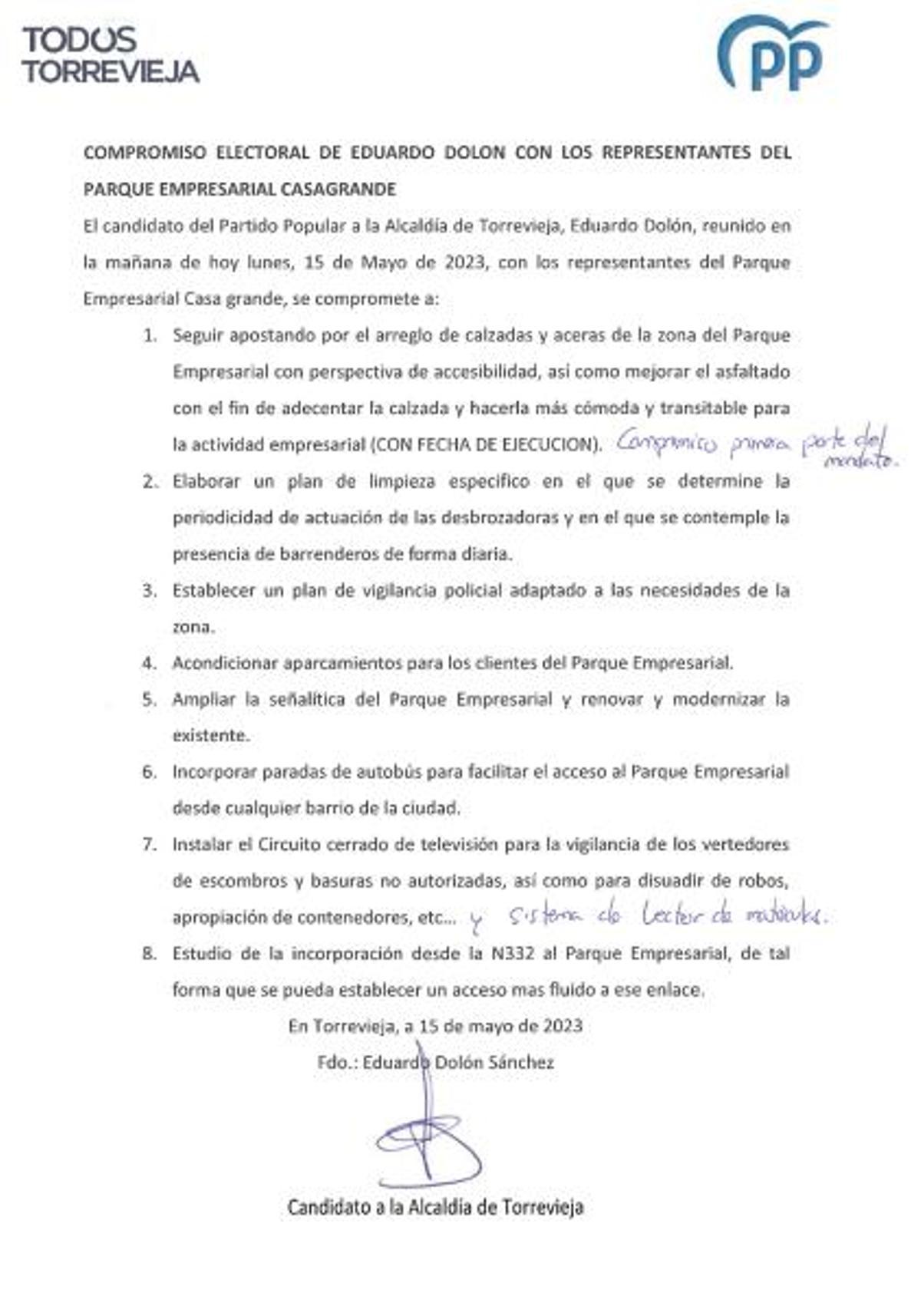 Documento del contrato electoral firmado por Eduardo Dolón como alcaldable en 2023 y que el PP hizo llegar a los asociados del polígono Casa Grande