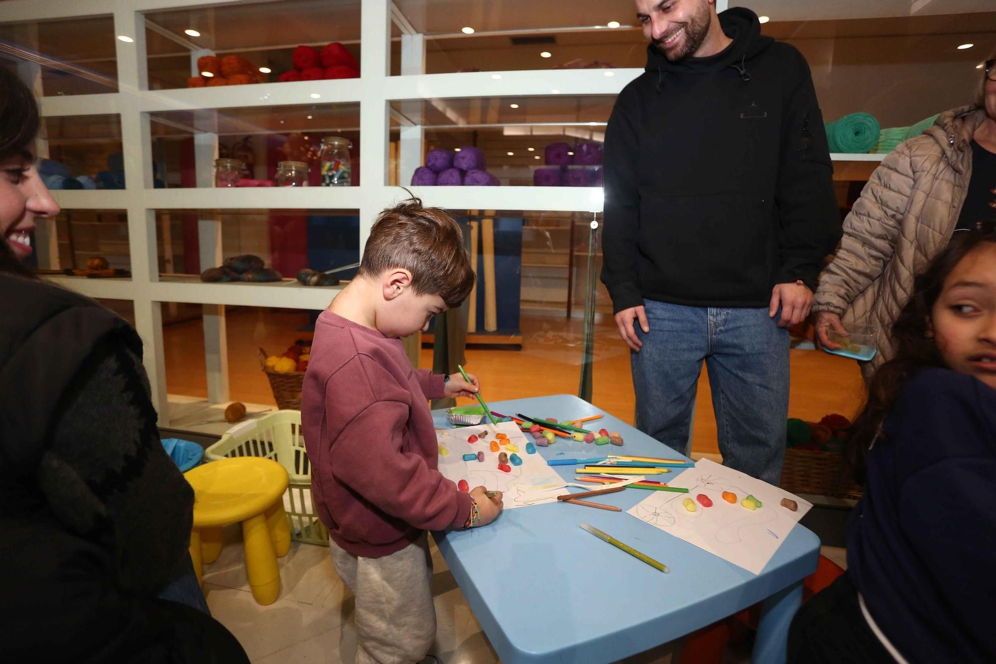 Fiesta infantil en el centro comercial de Los Rosales
