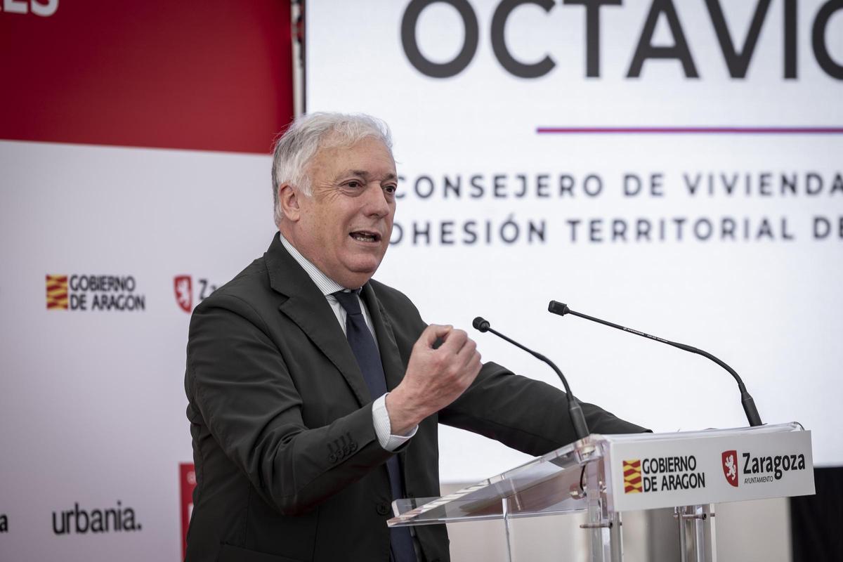 El consejero de Vivienda del Gobierno de Aragón, Octavio López, este lunes.