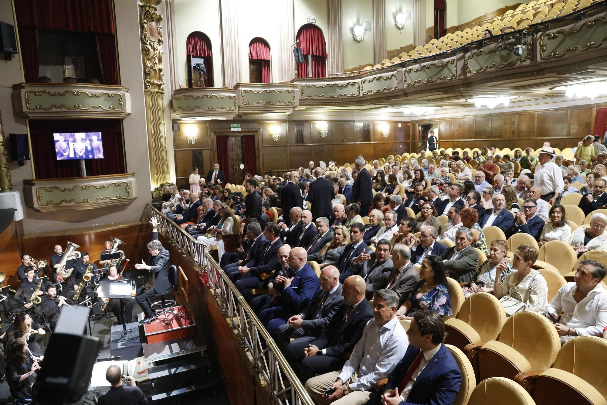 La entrega de medallas y distinciones de Gijón, en imágenes