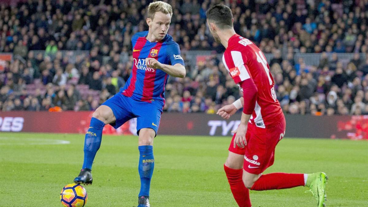 Rakitic fue titular ante el Sporting