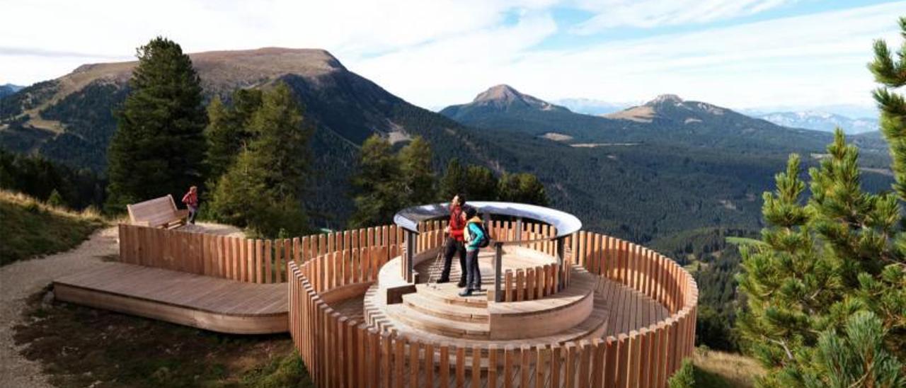 Un mirador construido en Austria en el que se inspira el Ayuntamiento de Aller para el que instalará en Cotobello.