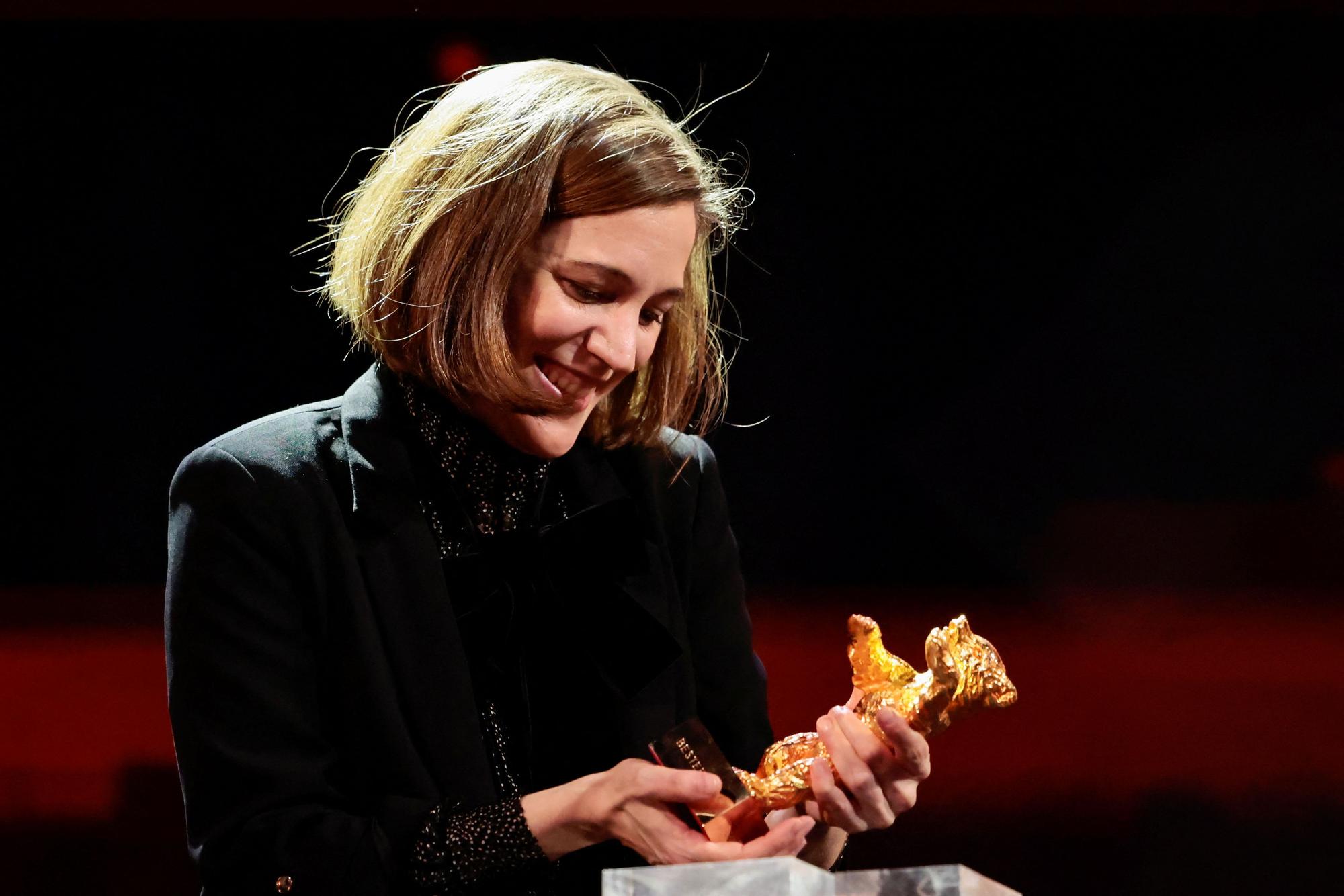 Carla Simón rep el primer Os d'Or català a la Berlinale