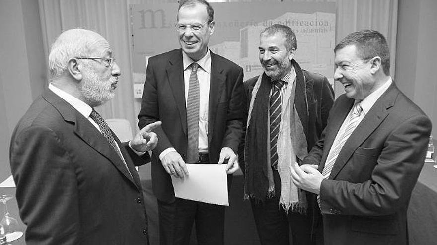 Serafín Ocaña, José Luis Pego, Alberto Gago y Carlos Font (Izq. a drcha.), en la presentación.