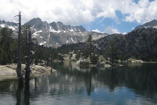 Els Pirineus s'escalfen: perden tres dies de gelades i guanyen gairebé cinc dies d'estiu per dècada