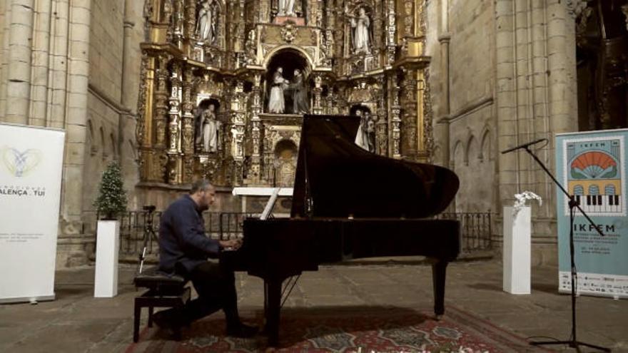 Diez pianos tocarán de manera simultánea en el antiguo Puente Internacional Tui-Valença
