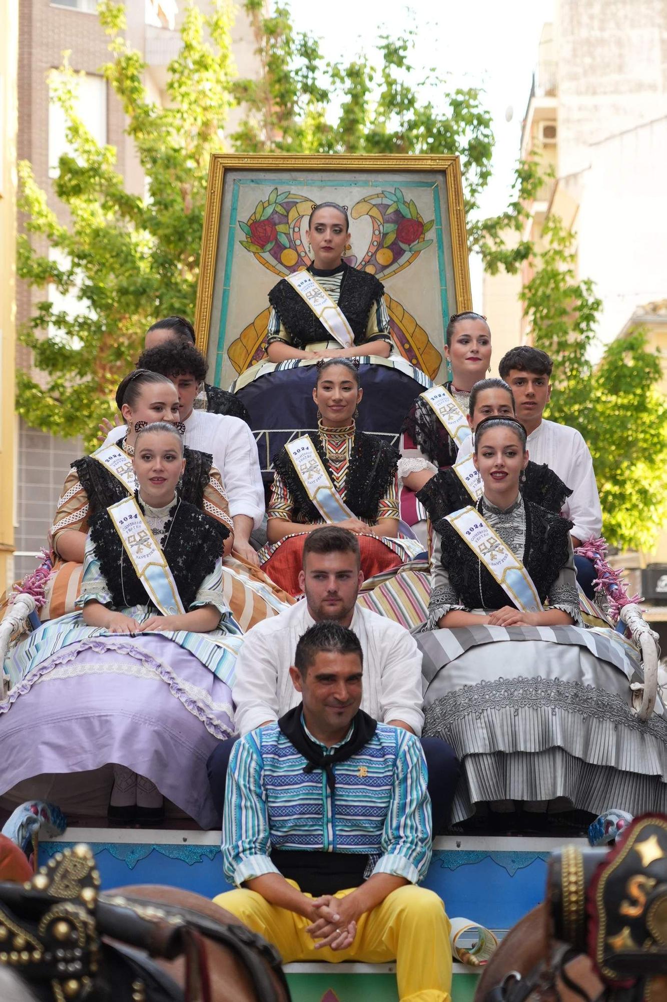 El Grau da inicio a las fiestas de Sant Pere con pólvora, bous y música