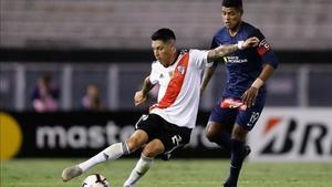 Enzo Pérez, en un partido con River.