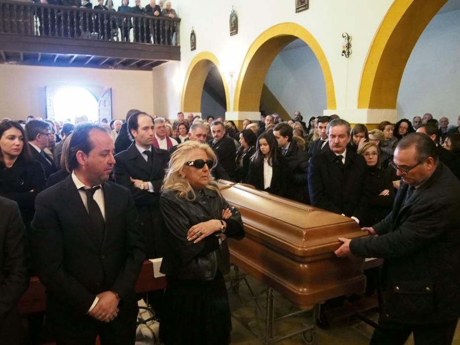 Funeral por Avelino Suárez