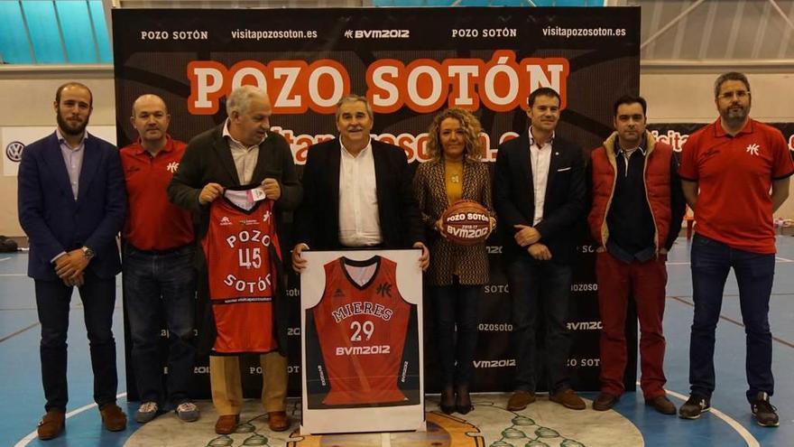 El Pozo Sotón presenta su cantera y cuida a sus patrocinadores