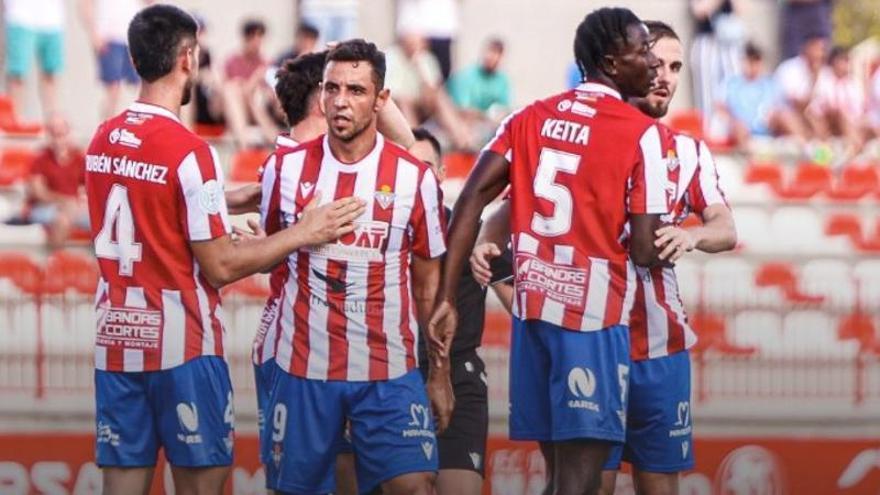 De vuelta a la jungla: el Don Benito inicia en Lebrija su aventura en Segunda RFEF