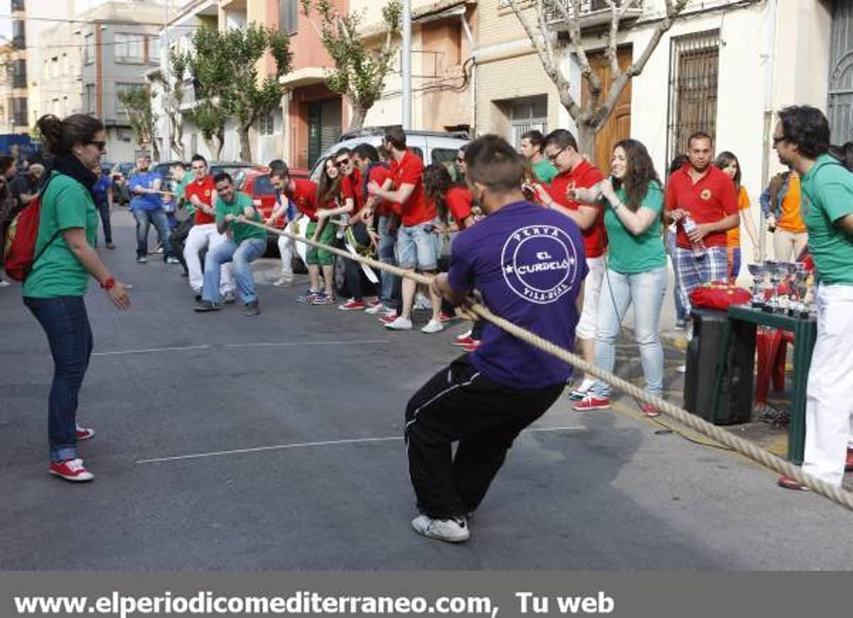 GALERÍA DE FOTOS - Fiestas de San Pascual concurso de tiro de cuerda