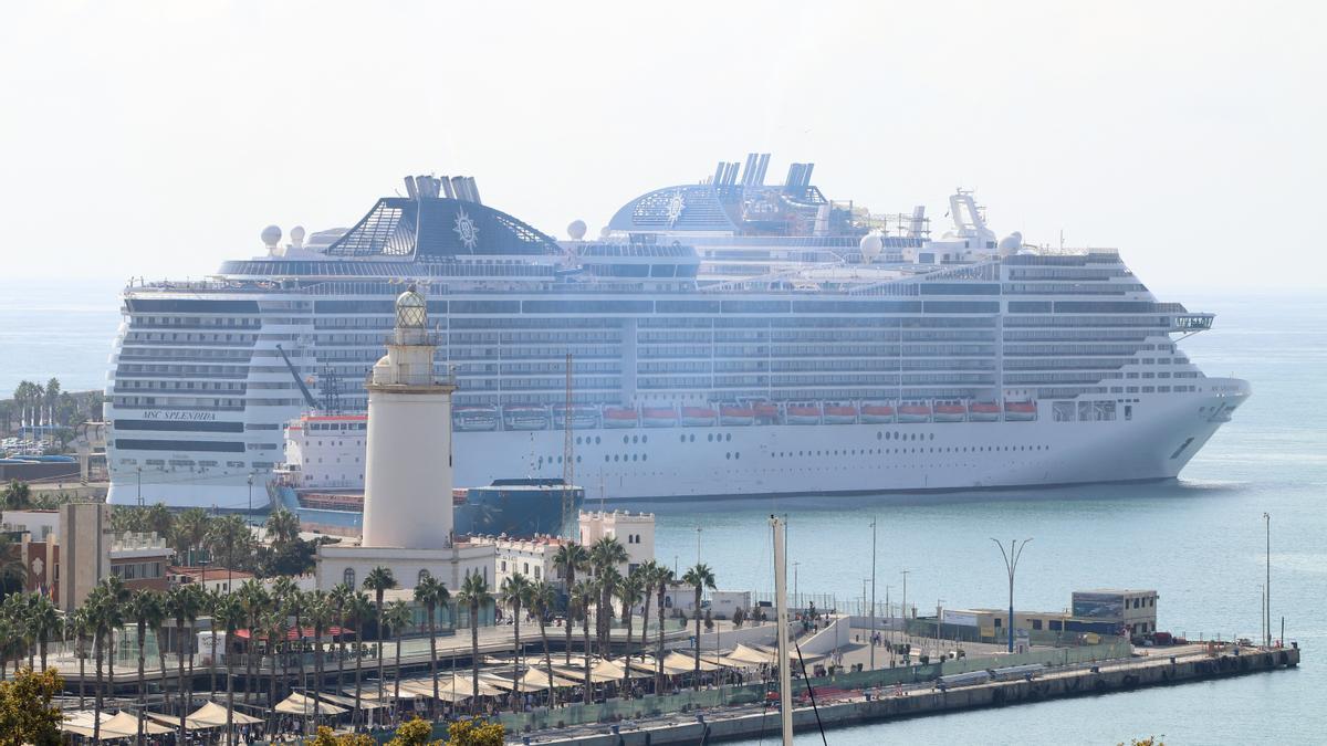 Cruceros Málaga | Ocho cruceros más visitarán Málaga en lo que queda de  julio