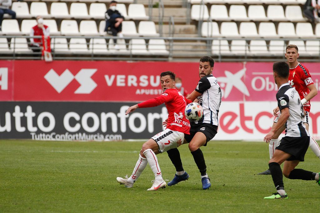 El Real Murcia no levanta cabeza (0-0)