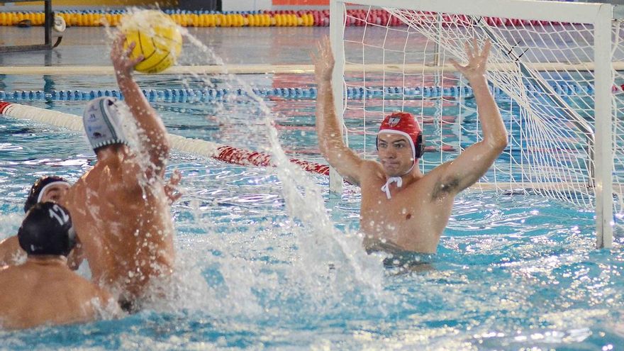 El Waterpolo Málaga quiere seguir pensando en grande
