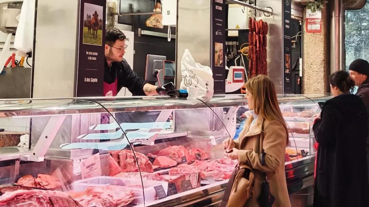 La ternera apenas baja y el consumidor la cambia por otras carnes: «Con el precio de un kilo de filetes compras cuatro kilos de cerdo»