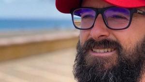 Disfrazarse de Majareta para ocultar
una tragedia familiar