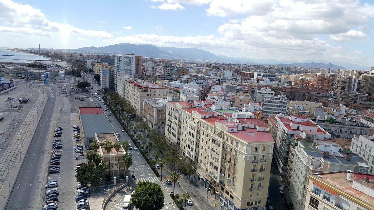 Imagen aérea de la avenida Manuel Agustín Heredia de Málaga.
