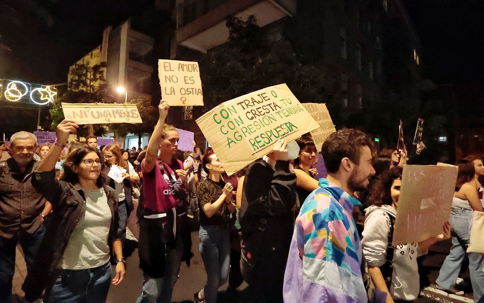 Manifestación por la eliminación de la violencia machista en Santa Cruz
