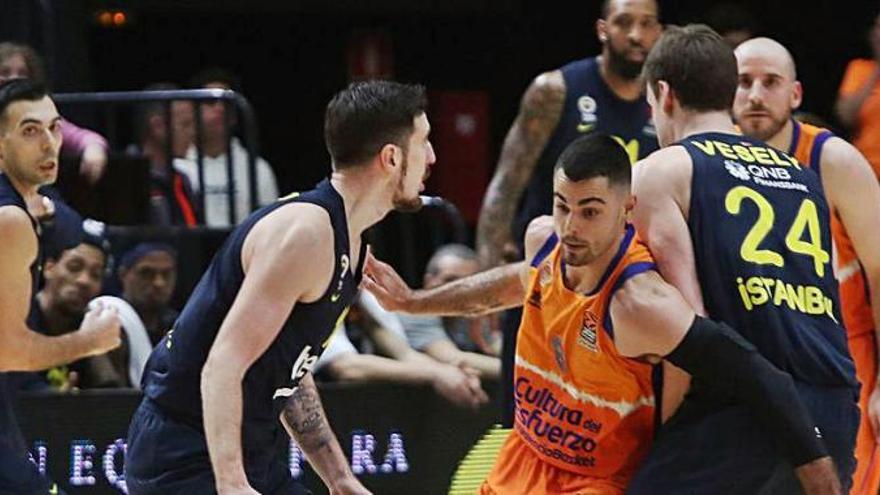 Partido entre el Valencia Basket y el Fenerbahce