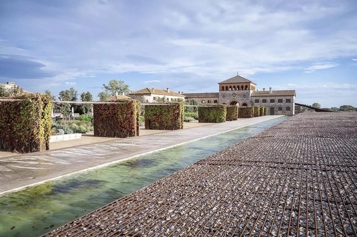 Exterior del Celler Perelada