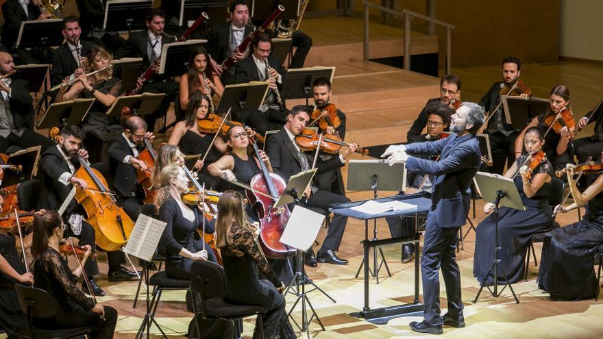 La orquesta ADDA Simfònica durante el concierto solidario celebrado en octubre para los damnificados por la DANA en la Vega Baja.