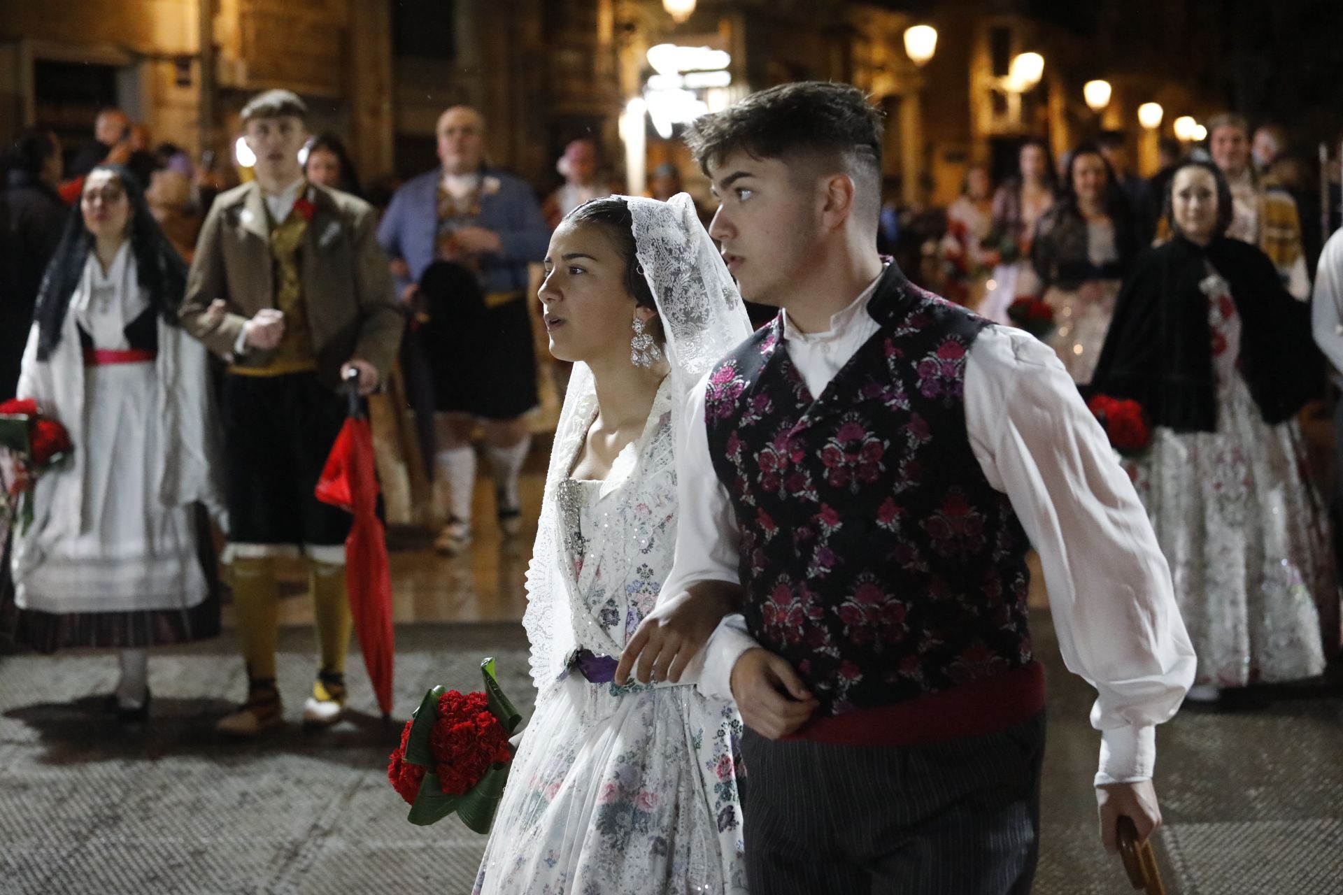 Búscate en el primer día de ofrenda por la calle Quart (entre las 22:00 a las 23:00 horas)