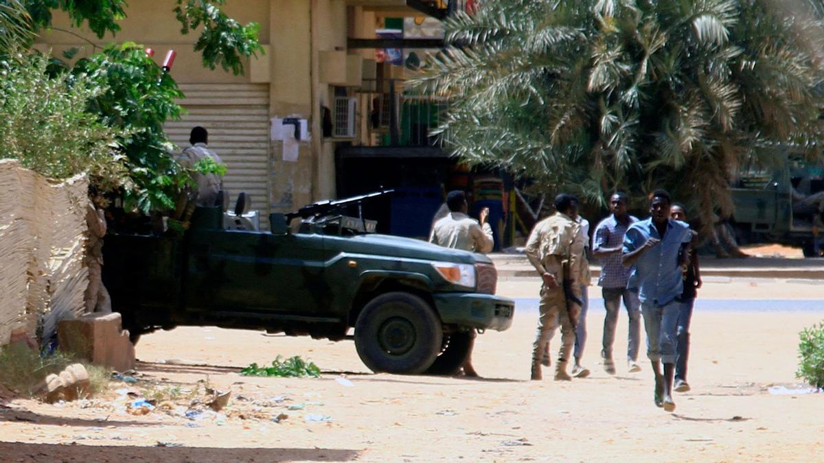 Els metges del Sudan confirmen «un gran nombre de morts» pels combats entre l’Exèrcit i paramilitars
