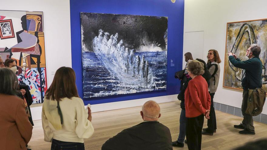 La curiosa historia de cómo se fraguó la vuelta de Barceló a la muestra permanente del Bellas Artes de Asturias