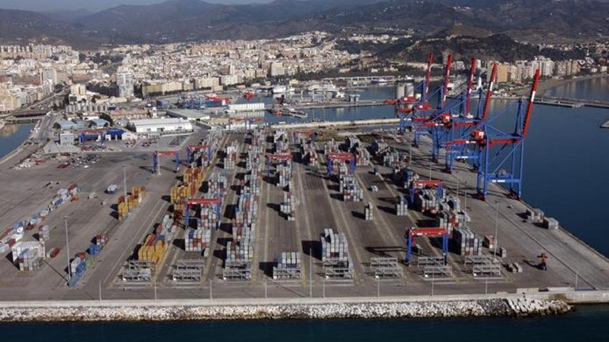 Vista del muelle 9 del puerto, dedicado hasta ahora al tráfico de contenedores.