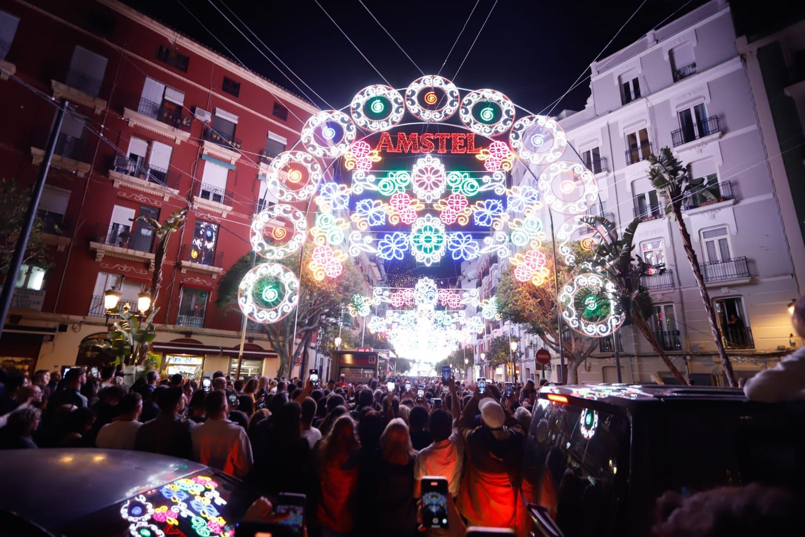 Calles iluminadas en Russafa. Falla Sueca-Literato