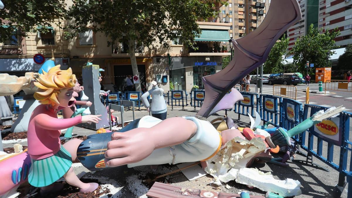 FOTOS | Destrozos y desperfectos en las fallas