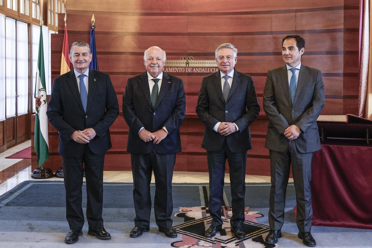Sanz, Aguirre, Sánchez Zamorano y Nieto, en la toma de posesión del magistrado.
