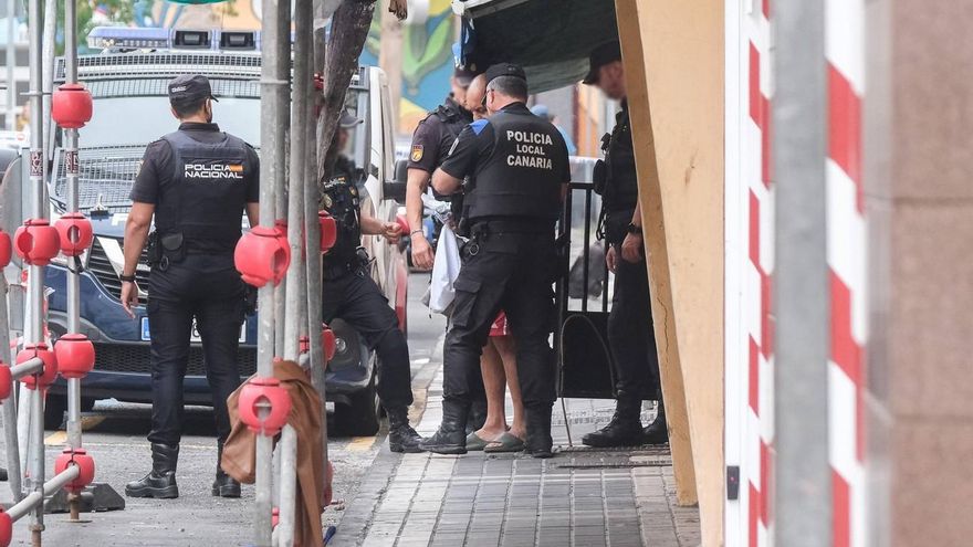 Redada antidroga en la calle Molino de Viento