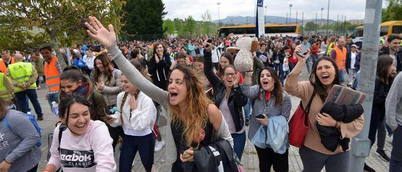 Alumnos del campus universitario de Pontevedra. // G. Santos