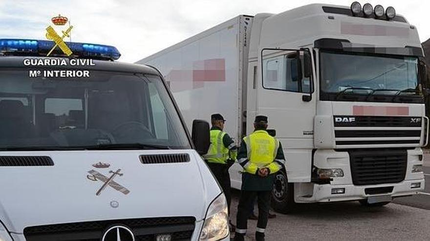 Detenido en Monreal del Campo un camionero por quintuplicar la tasa de alcohol permitida