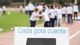 Centenares de niños disfrutan de la ‘Gran Carrera Gotas Unicef-Emacsa’