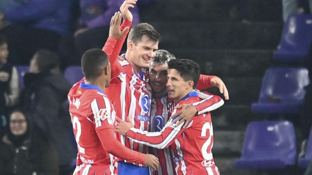 Alexander Sorloth celebra su gol con el Atlético de Madrid