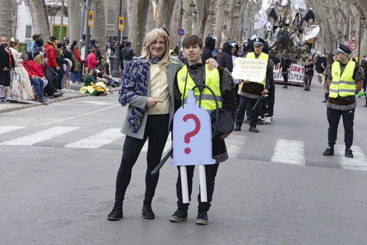 Así fue la Cabalgata del Ninot de Xàtiva