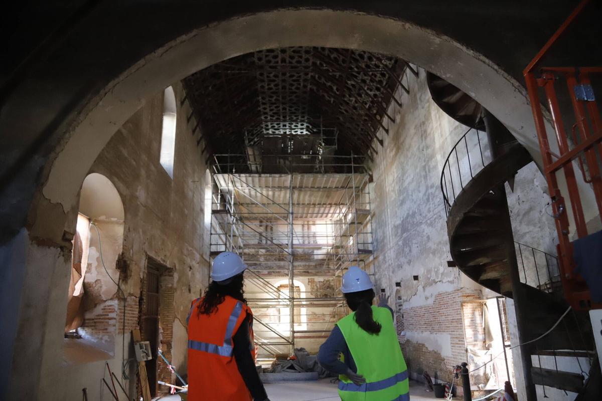 La restauración del convento descubre nuevos hallazgos sobre el artesonado mudéjar y sus pinturas murales